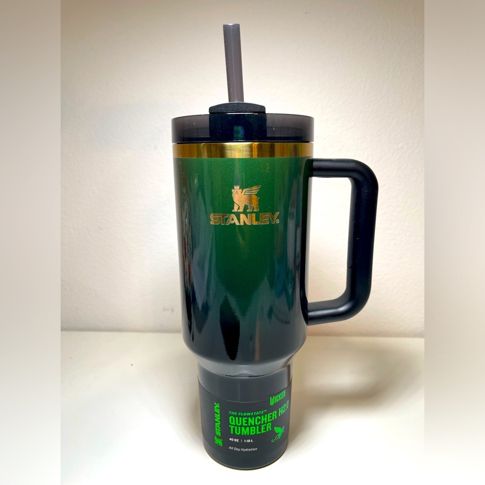 Stanley Wicked Green Tumbler 40 Ounce Target Exclusive Brand New Elphaba